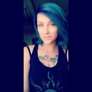 Meet your Posher, Alicia otis